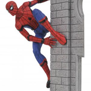 Spiderman Homecoming: Spiderman on Wall Marvel Gallery Figure